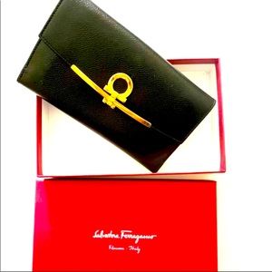 Authentic Ferragamo Clutch Wallet NWOT